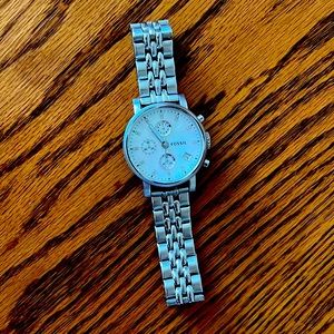 Beautiful mother of pearl Fossil watch!